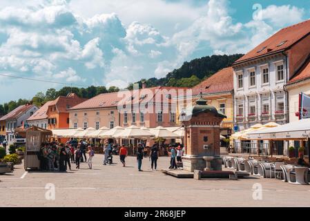 SAMOBOR CROATIE - 1 juin 2023 : le centre-ville de Samobor, petite ville près de Zagreb. Banque D'Images
