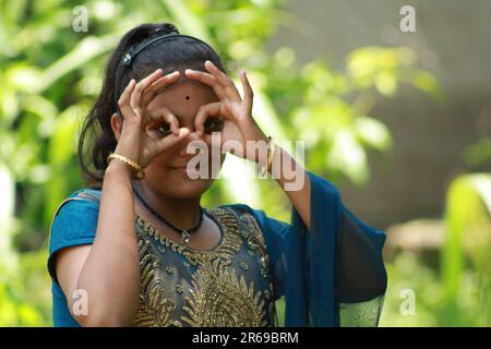 Portrait de la belle jeune adolescente indienne Banque D'Images