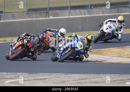 04 juin 2023: Lac Elkhart, WI - #11 Mathew Sholtz et #45 Cameron Petersen en action pendant la finale de la course de Superbike MotoAmerica à Road America à Elkhart Lake, WI - Mike Wulf/CSM Banque D'Images