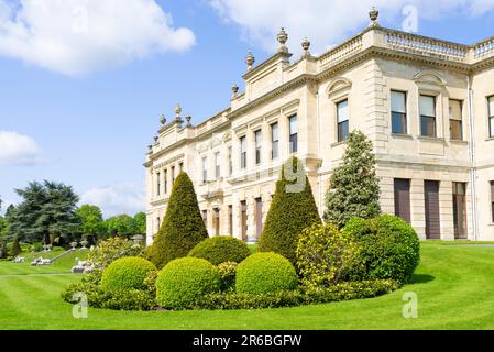 Brodsworth Hall et Topiary exposer à Brodsworth Hall près de Doncaster South Yorkshire Angleterre GB Europe Banque D'Images