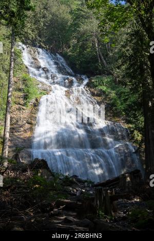 Bridal Veil Falls à Chilliwack, Colombie-Britannique, Canada Banque D'Images