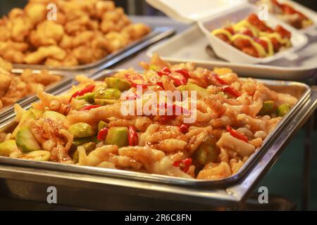 recette épicée de pieds de poulet dans la rue ho thi ky, ho chi minh ville, vietnam Banque D'Images