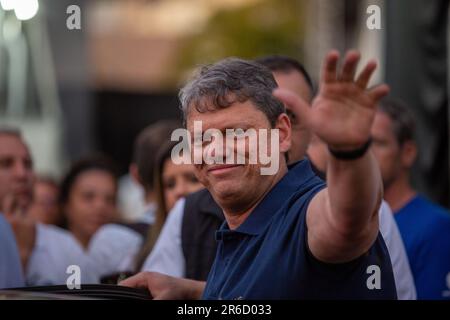 Sao Paulo, Sao Paulo, Brésil. 8th juin 2023. Sao Paulo, 08 juin 2023 Brésil; le gouverneur de Sao Paulo TARCISIO DE FREITAS, participe à la. L'édition 31st de mars pour Jésus rassemble des millions de personnes dans les rues de Sao Paulo, le matin de 8 juin, vacances de Corpus Christi. Le thème de cette année sera Jésus, gagnant indéfait. La promenade commence à Metrí´ da Luz, à 10am ans, et se dirige vers Praça Herois da Força expedicionário Brasileira, près de Campo de Marte, au nord de Sao Paulo, au Brésil. Au lieu d'arrivée, une megastructure sera mise en place et recevra les grands noms Banque D'Images