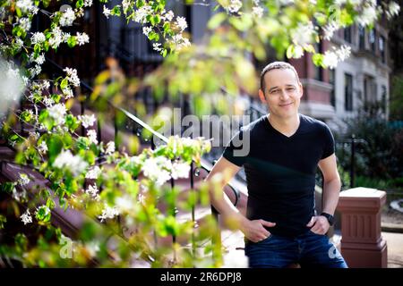 Ron Leshem, écrivain et producteur de télévision israélo-américain, créateur de l'EUPHORIE originale (refaite par HBO). Photographe : EVA Rachel Tine Banque D'Images