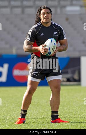 Ma’a Nonu sur le terrain alors que l’équipe de la coupe du monde de rugby de Nouvelle-Zélande tient une course de capitaine avant le match d’ouverture contre les Tonga, Eden Park, Auckland, Nouvelle-Zélande, jeudi, 08 septembre 2011. Banque D'Images