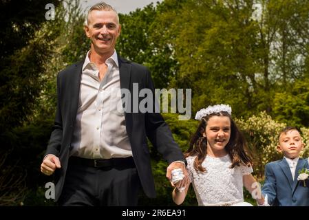 Portraits des jumeaux première communion sainte Banque D'Images