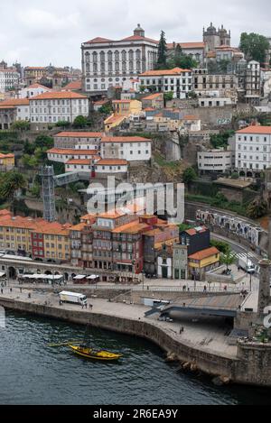 Vue sur le front de mer de Porto Banque D'Images