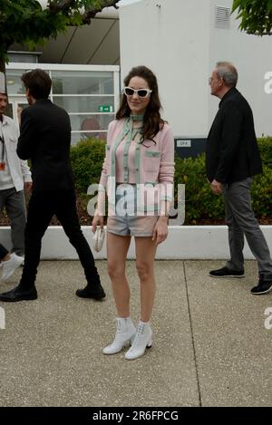 21 mai 2023, CANNES, France: CANNES, FRANCE - MAI 21: Marion Cotillard participe au photocall ''petite fille bleue'' au festival annuel de Cannes 76th au Palais des Festivals sur 21 mai 2023 à Cannes, France. (Credit image: © Frederick Injimbert/ZUMA Press Wire) USAGE ÉDITORIAL SEULEMENT! Non destiné À un usage commercial ! Banque D'Images