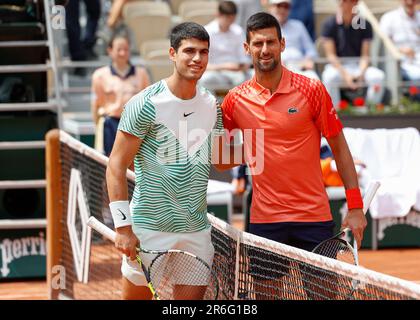 Paris, France, 9th. Juin 2023. Les joueurs de tennis Carlos Alcaraz et Novak Djokovic au tournoi de tennis de l'Open de France 2023 à Roland Garros le vendredi 09,06 2023. © Juergen Hasenkopf / Alamy Live News Banque D'Images