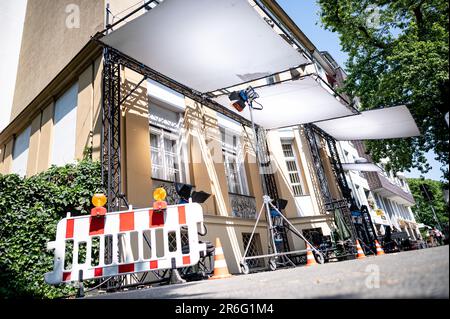 Berlin, Allemagne. 09th juin 2023. Lumières pour un stand de cinéma à Lützowstraße à Berlin-Mitte. Credit: Fabian Sommer/dpa/Alay Live News Banque D'Images