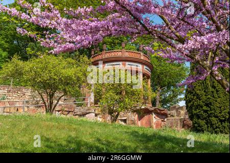 Temple du soleil dans le jardin botanique, Gleisweiler, Palatinat, Rhénanie-Palatinat, Allemagne, Europe Banque D'Images