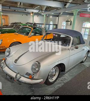 ROMANSHORN, SUISSE - 4 JUIN 2023 : Porsche 358A dans le musée du Romanshorn Autobau erlebniswelt Banque D'Images