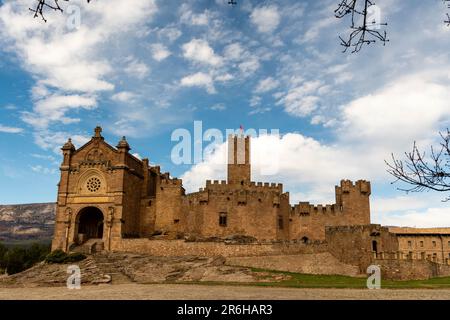 Vue panoramique sur le célèbre château de Javier (Navarre, Espagne. Banque D'Images