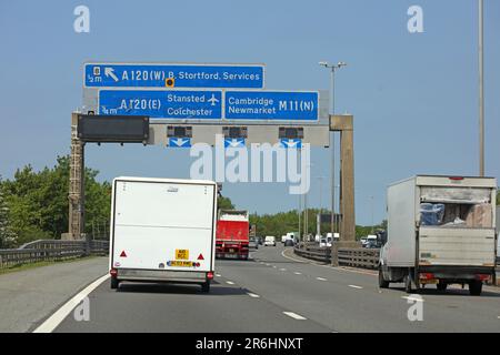 Angleterre, Londres, lundi 22 mai conduite sur M25 route nationale allant à Stansted aéroport vacances temps explorer royaume-uni haute qualité voyager pr Banque D'Images