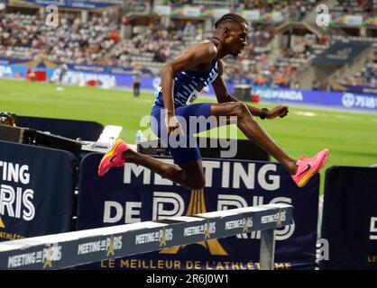 Paris, France. 9th juin 2023. Lamecha Girma, d'Ethiopie, est en compétition pendant la steeplechase masculine de 3000m à la rencontre sportive de la Ligue des diamants de Paris, en France, au 9 juin 2023. Crédit : RIT Heise/Xinhua/Alay Live News Banque D'Images