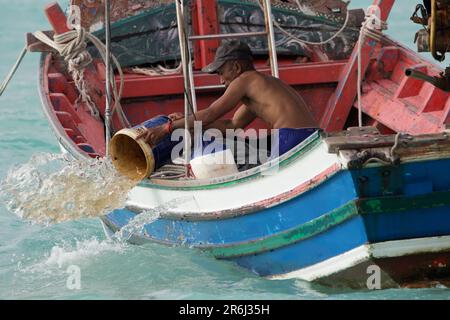 Bateau de pêche, île de Racha Banque D'Images