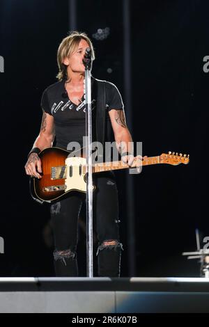Nashville, États-Unis. 09th juin 2023. Keith Urban se produit sur scène au festival CMA du Nissan Stadium de Nashville, Tennessee, sur 9 juin 2023. (Photo par Justin Renfroe/Sipa USA) crédit: SIPA USA/Alay Live News Banque D'Images