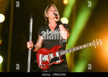 Nashville, États-Unis. 09th juin 2023. Keith Urban se produit sur scène au festival CMA du Nissan Stadium de Nashville, Tennessee, sur 9 juin 2023. (Photo par Justin Renfroe/Sipa USA) crédit: SIPA USA/Alay Live News Banque D'Images