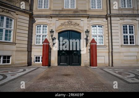 Une belle entrée à Amalienborg à Copenhague Banque D'Images