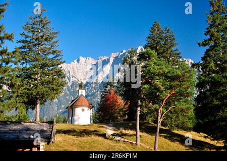 Chapelle, haute-Bavière, Vallée d'Isar, Mittenwald, Lautersee, Montagnes Karwendel, Maria Koenigin Banque D'Images