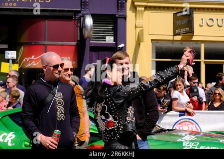 Édimbourg, Écosse, Royaume-Uni. 10th juin 2023. Le rallye Gumball 3000 annuel 24th débute cette année à George Street avec une gamme de plus de 100 voitures allant des classiques personnalisés aux hypercars futuristes. EN VOITURE D'ÉDIMBOURG - LONDRES - AMSTERDAM - VERBIER - VENISE - BUDAPEST - PORTO MONTÉNÉGRO. Présence de célébrités, de superstars des médias sociaux et d'influenceurs. Crédit : Craig Brown/Alay Live News Banque D'Images