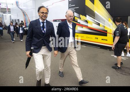 Le Mans, France. 10th juin 2023. Nicolas Deschaux (fra), président de la FFSA, avec Pierre Gosselin (fra), portrait pendant les 24 heures du Mans 2023 sur le circuit des 24 heures du Mans de 10 juin à 11, 2023 au Mans, France - photo: Paul Vaicle/DPPI/LiveMedia crédit: Agence photo indépendante/Alay Live News crédit: Agence photo indépendante/Alamy Live News Banque D'Images