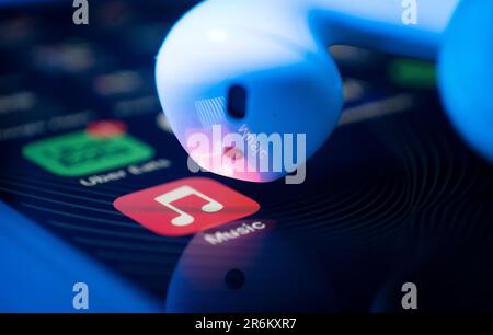 Varsovie, Pologne. 10th juin 2023. Spotify et d'autres applications de musique sont vues dans cette photo d'illustration à Varsovie, Pologne, le 10 juin 2023. (Photo de Jaap Arriens/Sipa USA) crédit: SIPA USA/Alay Live News Banque D'Images