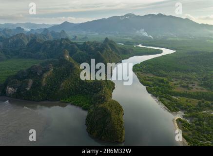 Vue aérienne de Pulau Langkawi, Kedah, Malaisie, Asie du Sud-est, Asie Banque D'Images