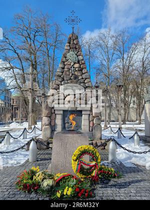 Kaunas, Lituanie 12 mars 2023 - flamme éternelle sur la place de l'unité de Kaunas pour les morts qui ont lutté pour la liberté de la Lituanie Banque D'Images