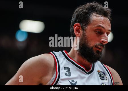 Marco Belinelli #3 de Virtus Segafredo Bologna vu pendant LBA Lega Panier A finales 2023 jeu 1 entre EA7 Emporio Armani Milan et Virtus Segafredo Bologna au Forum de Mediolanum. Score final; Milano 92:82 Virtus Bologna. Banque D'Images