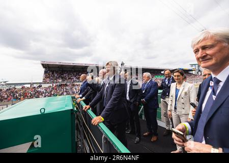 Le Mans, France. 10th juin 2023. Le Foll Stephane, maire du Mans, portrait pendant les 24 heures du Mans 2023 sur le circuit des 24 heures du Mans de 10 juin à 11, 2023 au Mans, France - photo: Damien Saulnier/DPPI/LiveMedia crédit: Agence photo indépendante/Alamy Live News Banque D'Images