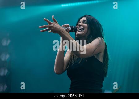 Rouen, France. 10th juin 2023. Jenifer se produit sur scène lors de la huitième édition d'Armada sur 10 juin 2023 à Rouen, France. Crédit : Bernard Menigault/Alamy Live News Banque D'Images