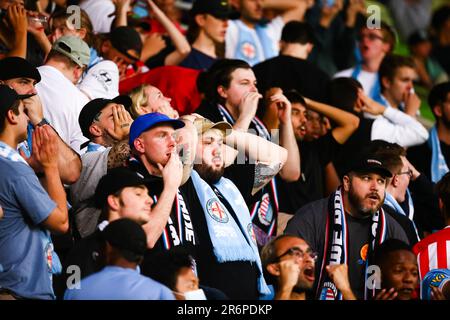 MELBOURNE, AUSTRALIE - 1 AVRIL : les fans émotionnels de Melbourne City lors du match de football Hyundai A-League entre le Western United FC et le Melbourne City FC sur 1 avril 2021 à l'AAMI Park de Melbourne, en Australie. Banque D'Images