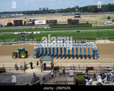 New York, New York, États-Unis. 10th juin 2023. Elmont, New York, la course 155th des piquets Belmont, numéro 3 Archange a gagné la course et a fait l'histoire avec la première femme entraîneur Jena M. Antonucci et Jockey Javier Castellano. (Credit image: © Bruce Cotler/ZUMA Press Wire) USAGE ÉDITORIAL SEULEMENT! Non destiné À un usage commercial ! Banque D'Images