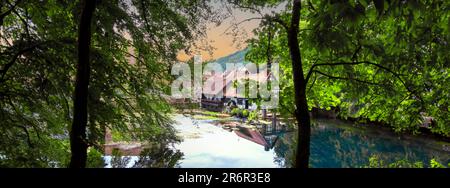 BADEN-WUERTTEMBERG : MOULIN À MARTEAU HISTORIQUE AU BLAUTOPF BLAUBEUREN ( cette image a été traitée avec l'aide de l'intelligence artificielle ( ai ) ) Banque D'Images