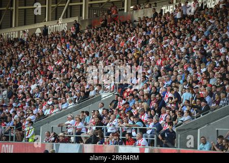 St. Helens, Angleterre - 9th juin 2023 - St. Ventilateurs Helens. Rugby League Betfred Super League , St. Helens vs Wigan Warriors au stade Totally Wicked, St. Helens, Royaume-Uni Banque D'Images