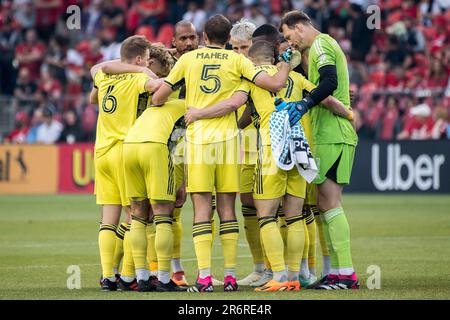 Toronto, Canada. 10th juin 2023. Les joueurs de Nashville SC se caucus avant le match de la MLS entre le Toronto FC et le Nashville SC à BMO Field à Toronto. Le jeu a pris fin en 1-1 crédit: SOPA Images Limited/Alamy Live News Banque D'Images