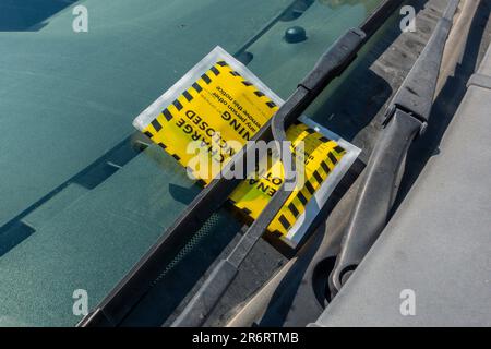 Ticket de parking, avis de pénalité, document joint Banque D'Images