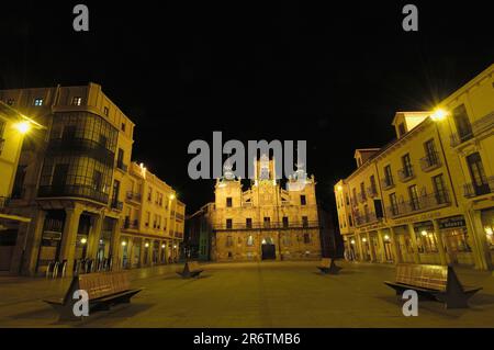 Place principale et hôtel de ville, Astorga, Leon, Castille-Leon, Espagne, Camino de Santiago, chemin de St. James Banque D'Images