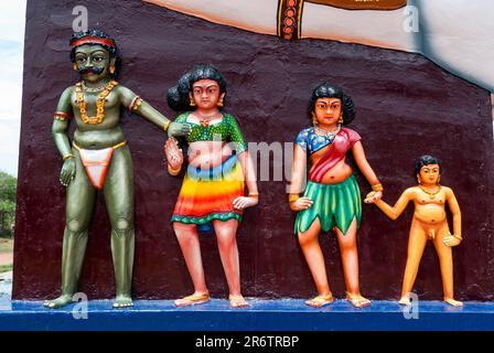 Temple gardien de village familial tzigane à Moolankudi, Pudukkottai, Tamil Nadu, Inde du Sud, Inde, Asie Banque D'Images