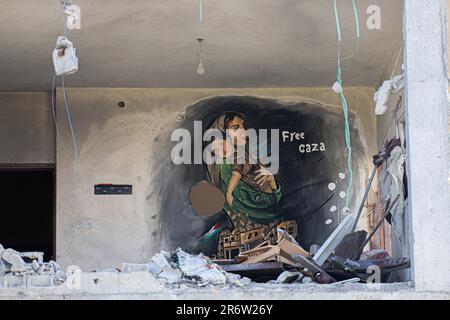 Gaza, Palestine. 11th juin 2023. Les artistes palestiniens du graffiti dépeignent la violence israélienne contre les enfants à Gaza, sur 11 juin 2023. Photo de Ramez Habboub/ABACAPRESS.COM crédit: Abaca Press/Alay Live News Banque D'Images