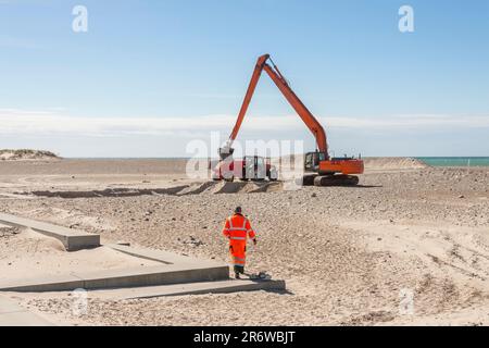 Sur la plage de la pelle à Norre Vorupor, le Danemark, l'Europe. Banque D'Images