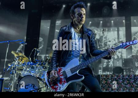 Chicago, États-Unis. 10th juin 2023. Simon Gallup of the Cure au United Center on 10 juin 2023, à Chicago, Illinois (photo de Daniel DeSlover/Sipa USA) Credit: SIPA USA/Alay Live News Banque D'Images