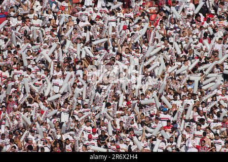 Sao Paulo, Brésil. 11th juin 2023. Supporters de Sao Paulo pendant le match entre Sao Paulo et Palmeiras, pour la série brésilienne A 2023, au stade Morumbi, à Sao Paulo sur 11 juin. Photo: Wanderson Oliveira/DiaEsportivo/Alay Live News Credit: DiaEsportivo/Alay Live News Banque D'Images