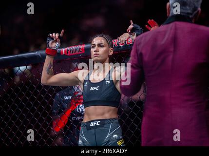 Vancouver, Vancouver, C.-B., Canada. 10th juin 2023. VANCOUVER (COLOMBIE-BRITANNIQUE) - 10 JUIN : Diana Belbita se prépare à combattre Maria Oliveira lors de l'événement UFC 289 à Rogers Arena le 10 juin 2023, à Vancouver (Colombie-Britannique). (Credit image: © Tomaz Jr/PX Imagens via ZUMA Press Wire) USAGE ÉDITORIAL SEULEMENT! Non destiné À un usage commercial ! Banque D'Images