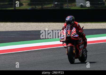 Mugello, Italie. 11th juin 2023. Le pilote italien Francesco Bagnaia de l'équipe de Ducati Lenovo pendant la course Grand Prix MotoGP d'Italie, Championnat du monde MotoGP à Mugello, Italie, 11 juin 2023 crédit: Agence de photo indépendante/Alamy Live News Banque D'Images