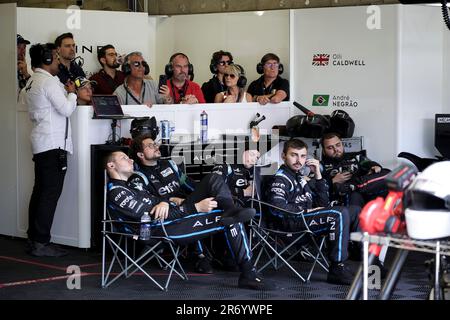 Le Mans, France. 11th juin 2023. Mécanicien, mécanicien, équipe alpine d'Elf, Oreca 07 - Gibson, portrait pendant les 24 heures du Mans 2023 sur le circuit des 24 heures du Mans de 10 juin à 11, 2023 au Mans, France - photo Paulo Maria/DPPI crédit: DPPI Media/Alamy Live News Banque D'Images