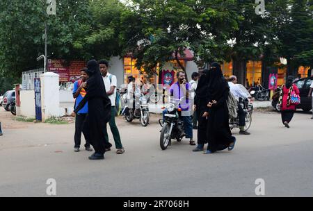 Les femmes musulmanes tamoules portant la burqa. Madurai, Inde. Banque D'Images