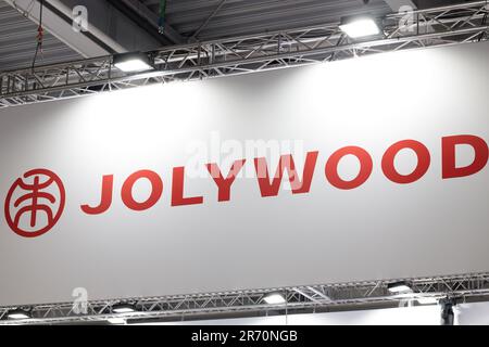 Pologne, Poznan - 17 mai 2023 : EXPO haute TECHNOLOGIE Europe JOLYWOOD la société se concentre sur la R&D innovante et la fabrication de haute qualité des auxiliaires photovoltaïques Banque D'Images