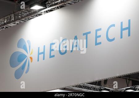 Pologne, Poznan - 17 mai 2023: HAUTE TECHNOLOGIE EXPO Europe fondée en 2013, HEGATECH est un fournisseur de services de chaîne d'industrie photovoltaïque Banque D'Images